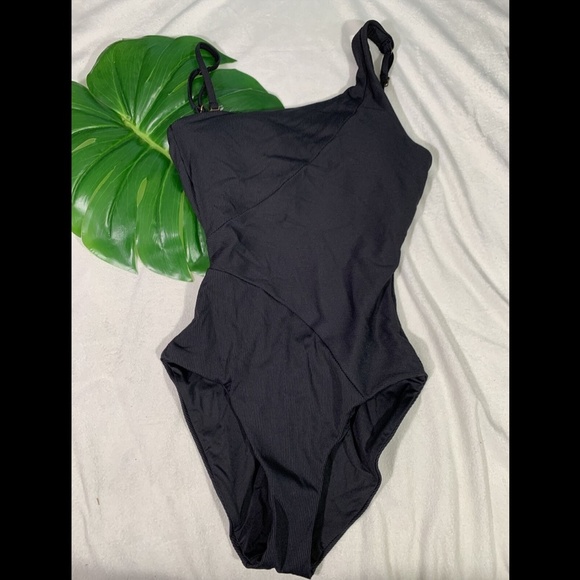 NEW $128 Becca Fine Line One-Shoulder‎ One-Piece Swimsuit Black [ SZ Small ] - Picture 4 of 12